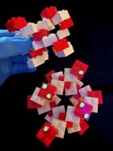 LEGO brick model of the quartz structure